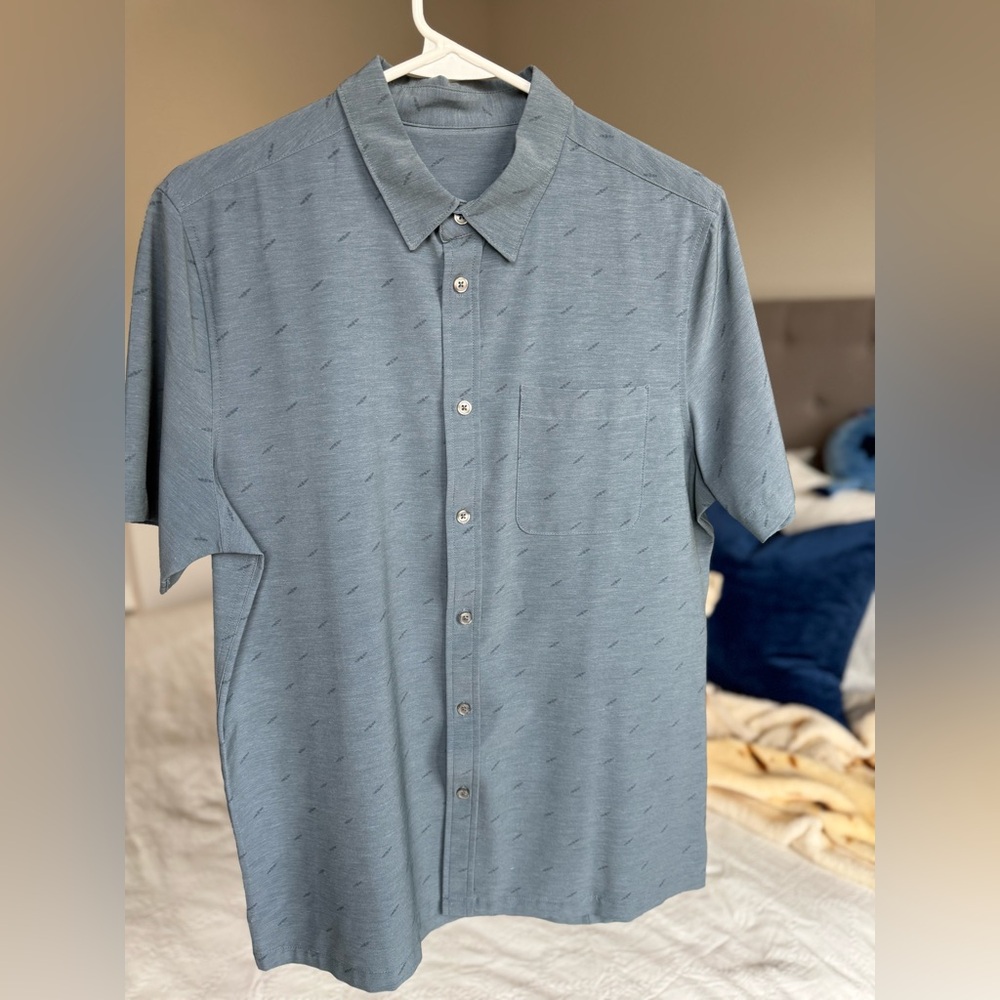 Vuori Bridge Short Sleeve Button Down - Size M